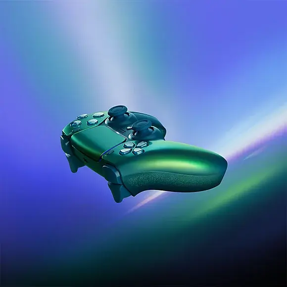 DS-Teal-Hero-lifestyle-2.webp